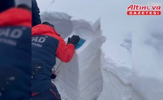 Artvin Valiliği'nden Ardanuç'taki çığ olayına ilişkin açıklama: