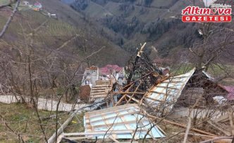 Ordu'da fırtına nedeniyle bazı evlerin çatısı uçtu