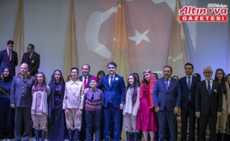 Bolu'da İstiklal Marşı'nın kabulü ve Mehmet Akif Ersoy'u anma programı düzenlendi