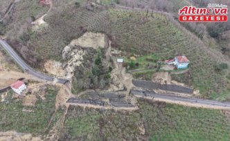 Ordu'da heyelan nedeniyle mahalle yolu ulaşıma kapandı