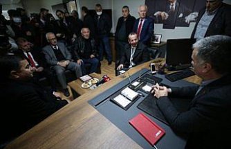 Bolu Belediye Başkanı Özcan, Düzce'de basın mensuplarına açıklama yaptı: