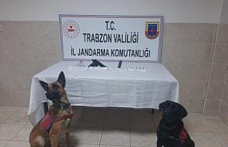 Trabzon'da durdurulan araçta tabanca ve uyuşturucu aparatı ele geçirildi