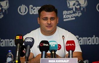 Gamador İnşaat, milli güreşçi Rıza Kayaalp'e sponsor oldu