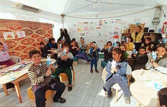 Samsun Büyükşehir Belediyesi depremzede çocuklara 125 bin oyuncak dağıttı