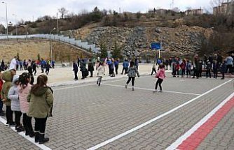Kastamonu'da öğrenciler geleneksel oyunlarla eğlendi