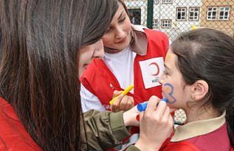 Amasya'da Türk Kızılay gönüllüleri öğrencilerle buluştu