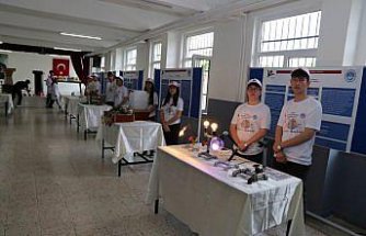 Arhavi'de TÜBİTAK 4006 Bilim Fuarı açıldı