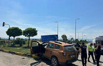 Zonguldak'ta iki otomobilin çarpıştığı kazada 1 kişi öldü, 1 kişi yaralandı