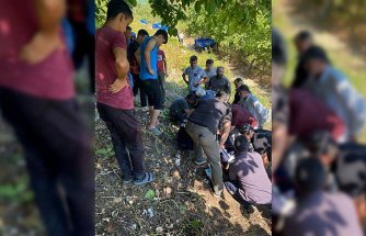 Düzce'de devrilen tarım aracındaki 4 kişi yaralandı