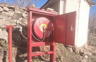 Alucra'da bir köyde yangın hidrantları kuruldu