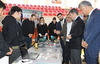 Amasya’da meslek lisesi öğrencileri kendi imkanlarıyla ürettikleri teknolojik ürünleri sergiledi