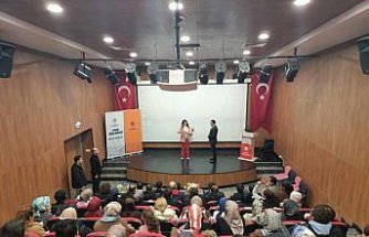 Asarcık’ta “Sınır var sinir yok“ söyleşisi düzenlendi