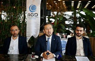 Doğu Türkistan Milli Meclisi Başkanı Tümtürk, Giresun'da