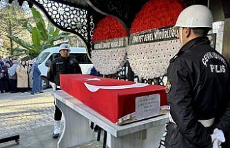 Giresun'da otomobilin dere yatağına devrilmesi sonucu ölen bekçinin cenazesi defnedildi