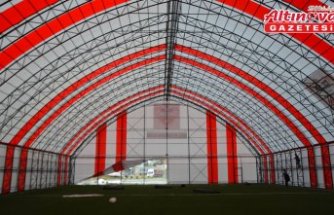 Havza'da suni çim saha Samsun Büyükşehir Belediyesi tarafından yenileniyor