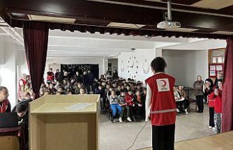 Havza'da Genç Kızılay gönüllüleri öğrencilerle buluştu