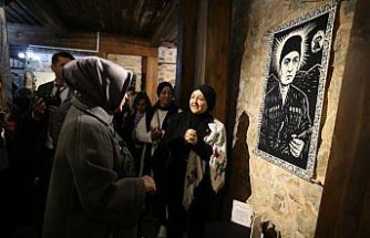 Kastamonu'da ilk kadın mitinginin 106. yılında defile, sergi ve konferans düzenlendi