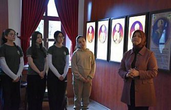 Padişahların hayatını Kanuni Sultan Süleyman Osmanlı Kültür Evi'nde öğreniyorlar