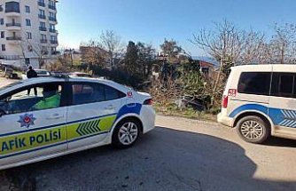 Sinop'ta devrilen otomobilin sürücüsü yaralandı