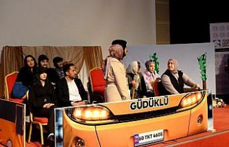 TOGÜ'de “Evden İşe Gidene Kadar“ tiyatro oyunu sahnelendi