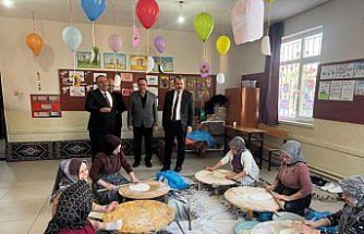 Vezirköprü Öğürlü İlkokulu'nda Yerli Malı Haftası etkinliği yapıldı