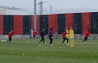 Çorum FK, Sarıyer'i yenerek yükselişe geçmek istiyor