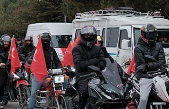 Çorum’da motosiklet tutkunları Türk bayraklarıyla konvoy oluşturdu