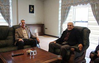 Eski Devlet Bakanı Gürdere, Pazar Belediye Başkanı Pervanlar'ı ziyaret etti.