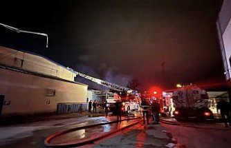 Düzce'de strafor fabrikasında çıkan yangın kontrol altına alındı