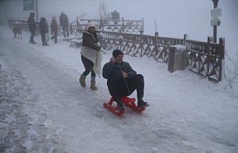 Karadeniz'de 4 ilde 359 köy yolunda karla mücadele çalışması yürütülüyor