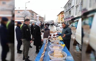 Sulusaray Kaymakamı Safiye Orhan, pazar yerini ziyaret etti