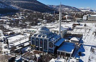 Tadilatı tamamlanan Laçin Ulu Cami ibadete açıldı