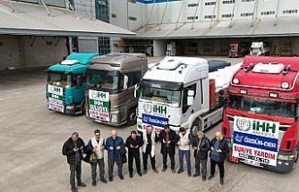 Amasya'dan Suriye'ye gönderilen 5 yardım tırı dualarla uğurlandı