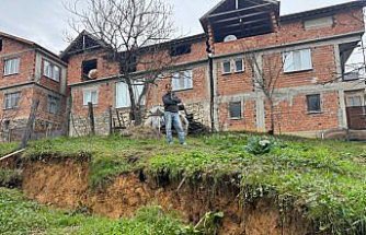 Bartın'da heyelan nedeniyle 3 evde çatlaklar oluştu