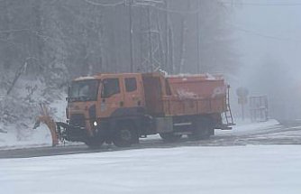 Bolu Dağı'nda kar ve sis etkili oldu