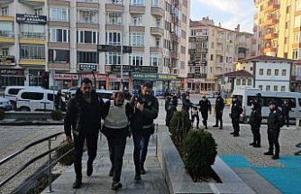 Çorum'da bir kişinin öldürülmesiyle ilgili gözaltına alınan 4 zanlı adliyede