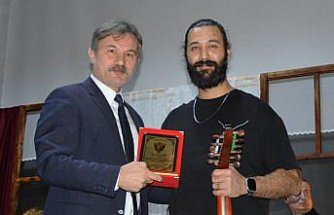 Havza'da “Mahlep Ağaçı“ şiir dinletisi düzenlendi