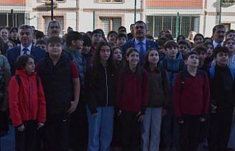 Milli Eğitim Bakanı Yusuf Tekin, Artvin'de öğrencilerle buluştu