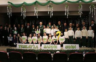 Of'ta bağımlılıkla mücadele temalı müzikli gösteri yarışması düzenlendi