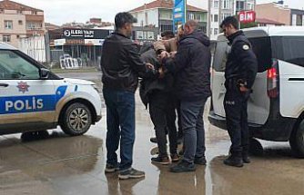 Bafra'da bir kişi, tartıştığı kız kardeşini bıçakla yaraladı