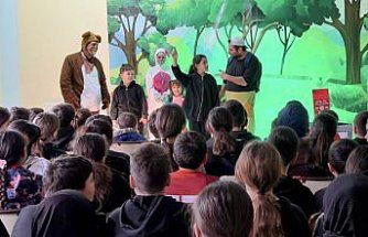 Sinop'ta sıfır atık ve geri dönüşümün önemi tiyatro oyunuyla anlatıldı