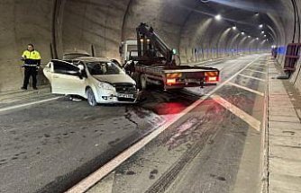 Trabzon'da otomobilin tünelde devrildiği kazada 3 kişi yaralandı