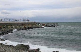 Trabzon'da rüzgar etkili oldu