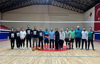 Vezirköprü'de Tıp Bayramı Voleybol Turnuvası başladı