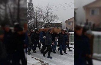 Zonguldak'ta hafif ticari aracın çarpması sonucu ölen kadının cenazesi Düzce'de toprağa verildi