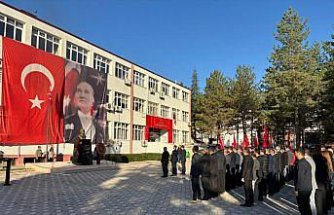 Bayat'ta 18 Mart Şehitleri Anma Günü ve Çanakkale Deniz Zaferi'nin 111. yıl dönümü kutlandı