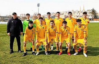 Bayburt Özel İdare Spor U15'de şampiyon oldu