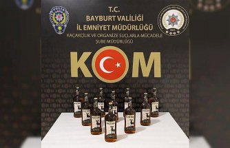 Bayburt'ta 10 litre kaçak alkol ele geçirildi