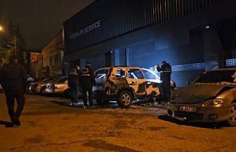 Çorum'da park halinde yanan araç kullanılamaz hale geldi