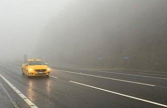 D-100 kara yolunun Bolu Dağı geçişinde sis ve sağanak etkili oldu